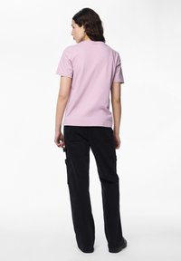Pieces PCRIA SOLID TEE - Paprasti marškinėliai - dawn pink