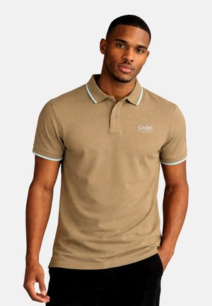 Petrol Industries, MEN POLO SHORT SLEEVE - Polokošeľa - light tan