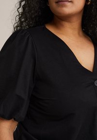 WE Fashion CURVE - Blůza - black