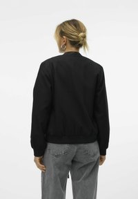 Vero Moda Bomber bunda - black