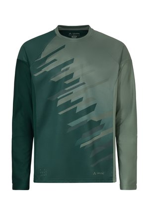 Langärmeliges grünes Sportshirt mit geometrischen Mustern in dunklem und hellem Grün sowie Vaude-Logo am unteren Saum.