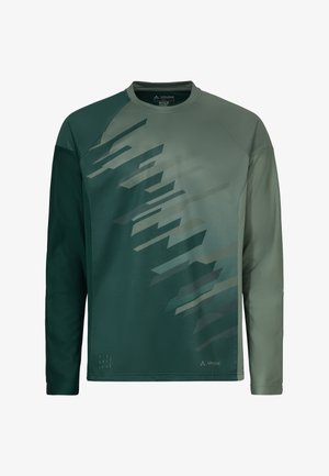 Langärmeliges grünes Sportshirt mit geometrischen Mustern in dunklem und hellem Grün sowie Vaude-Logo am unteren Saum.