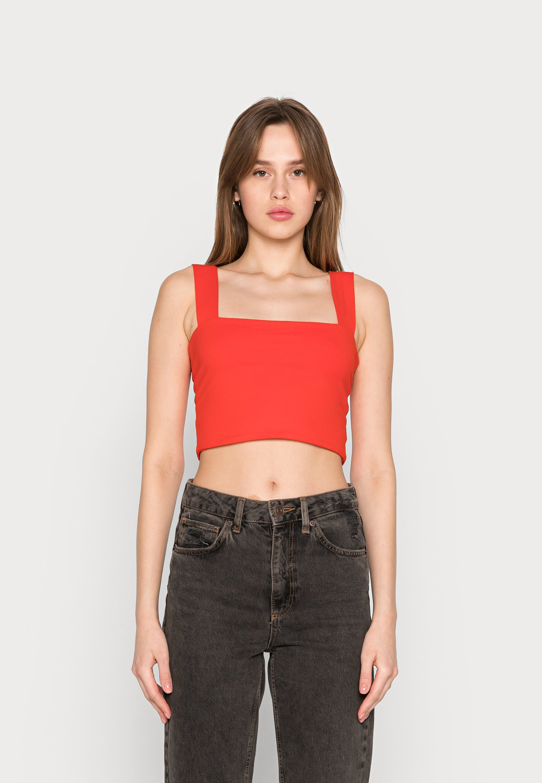 Cotton On WIDE STRAP STRAIGHT NECK CROP 