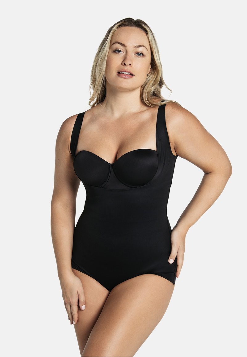 Zwarte één-piece zwempak met gevormde cups, brede banden en een gladde, matte afwerking. Heeft een getailleerd ontwerp dat de silhouet accentueert.