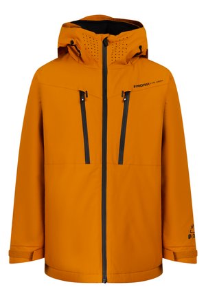 Oranje waterdichte jas met capuchon, twee verticale borstzakken met rits, voorrits en klittenbandsluitingen aan de mouwen, merk "Protest Pyre Green."
