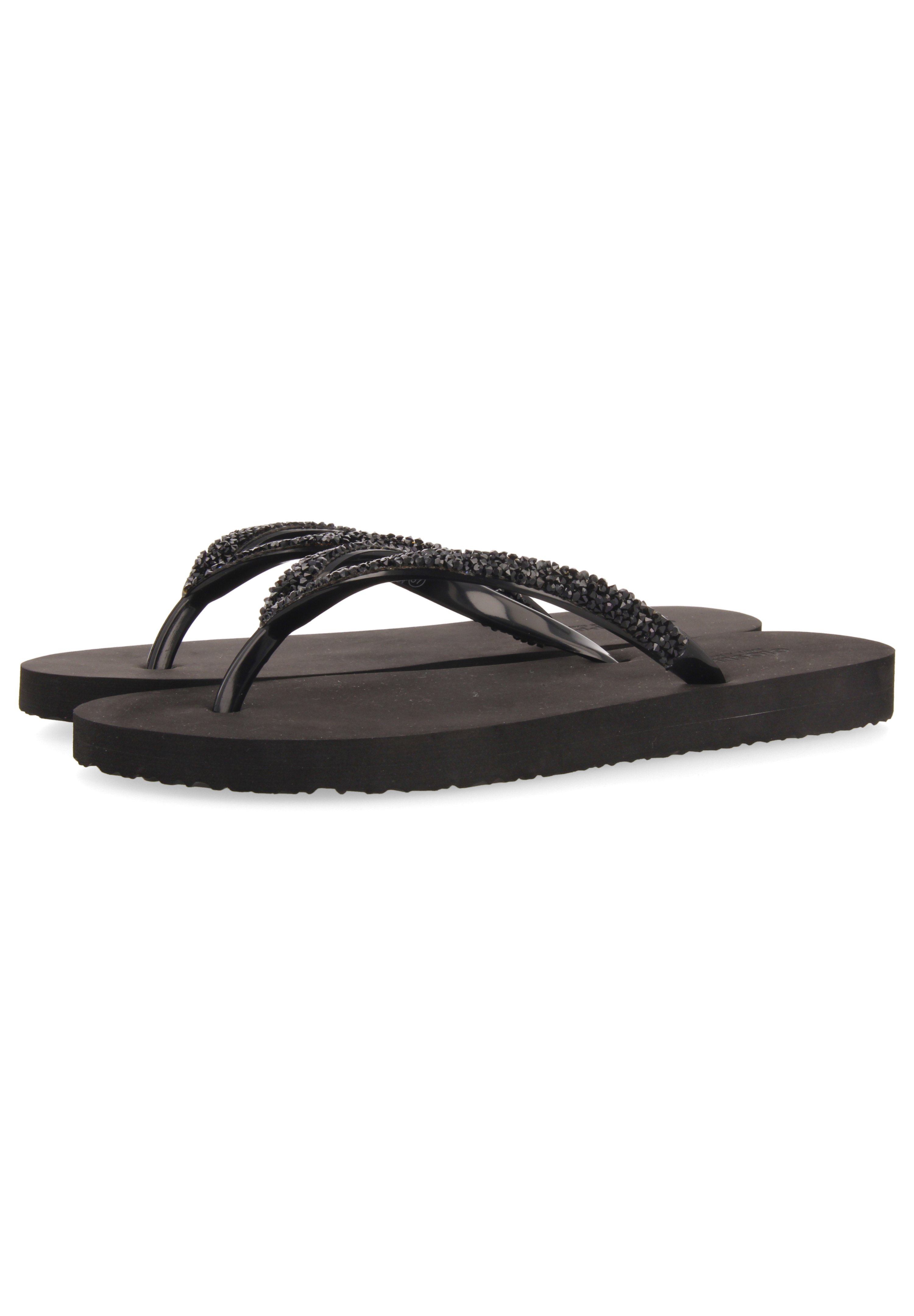 Gioseppo CHANCLAS PLATEADAS CON ADORNO DE CRISTALES - Sandalias de dedo -  black/negro - Zalando.es