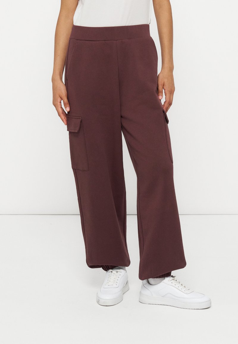 Pantalones deportivos