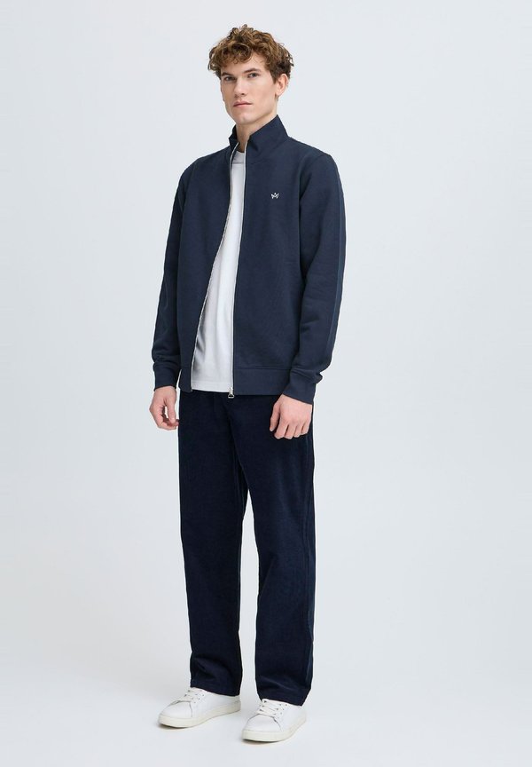 KSRichards - Bomber Jacket - sky captain4