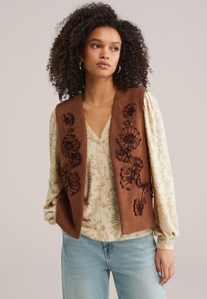 Smanicato - cinnamon brown