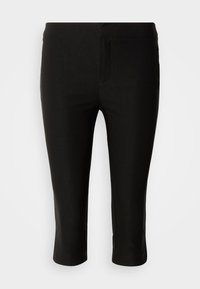 Μαύρο εφαρμοστό παντελόνι cropped με επίπεδη ζώνη μέσης και χωρίς ορατές τσέπες ή διακοσμητικά στοιχεία, σε λευκό φόντο.