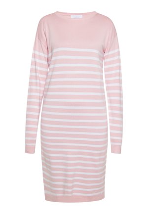 Abito a maniche lunghe di colore rosa chiaro con strisce orizzontali bianche, realizzato in un tessuto morbido, con scollatura rotonda e taglio dritto.