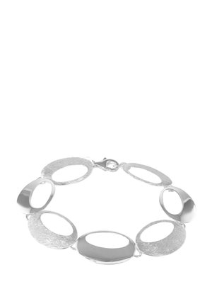 Silberarmband mit abwechselnd strukturierten und glatten ovalen Gliedern sowie einem Krallenverschluss, das ein poliertes, modernes Design bietet.