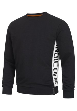 Sudadera negra de algodón, con cuello redondo, mangas largas y una franja lateral blanca con el texto "INDICODE". Puños y dobladillo de canalé.