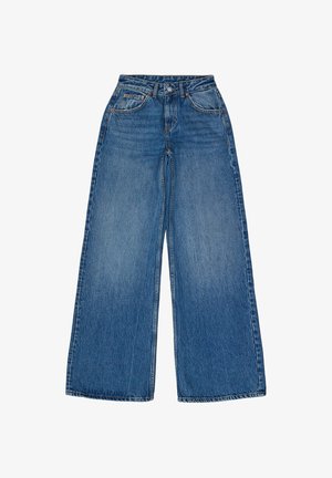 Wijdvallende blauwe denim jeans met een hoge taille, voorzien van een gulp met knoopsluiting, contrasterende oranje stiksels en een klassieke vijf-pocket ontwerp.