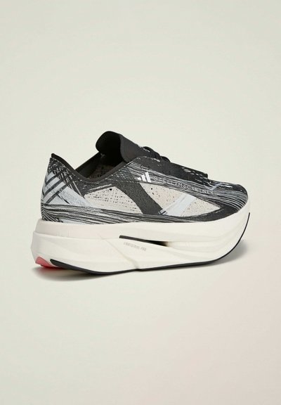 adidas by Stella McCartney PRIME STRUNG - Chaussures de running sur route - cloud white/grey one/core black