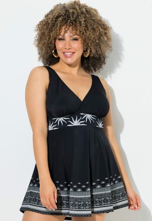 - Kostium kąpielowy