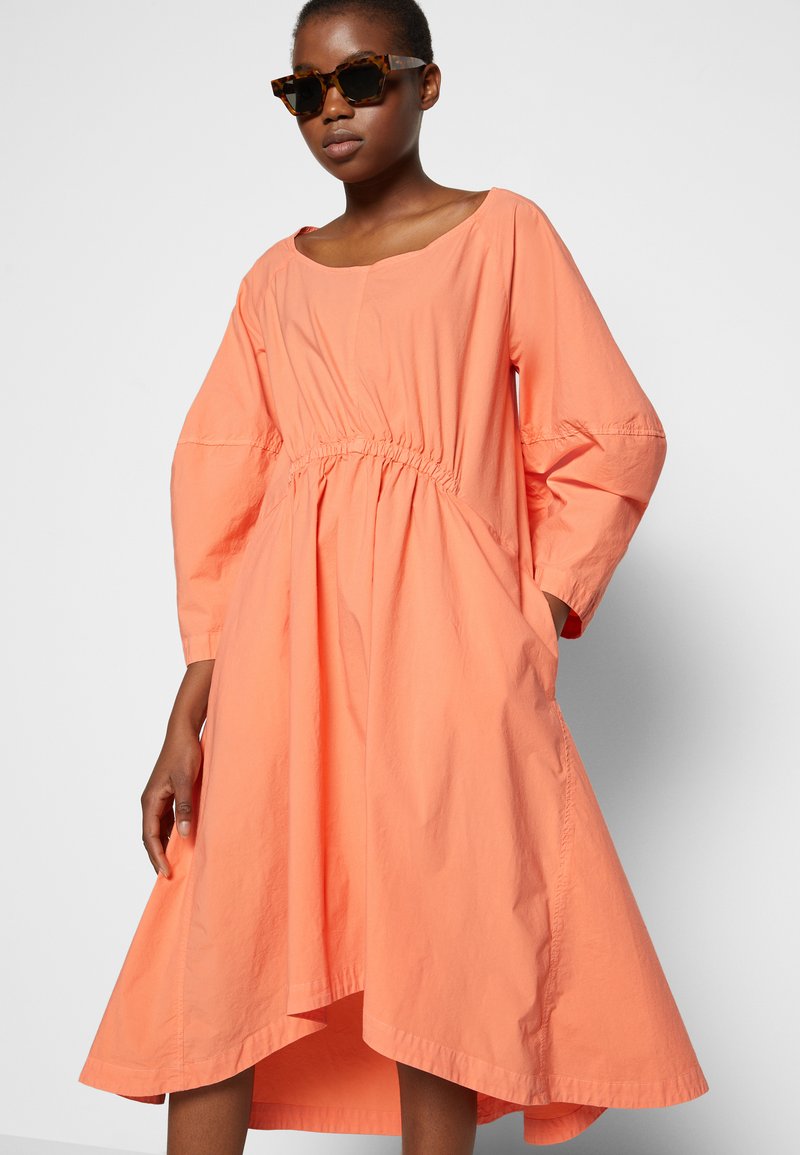 Damen Freizeitkleider | Henrik Vibskov CAST DRESS Freizeitkleid melon/koralle - SO39241 Damen Freizeitkleider | Henrik Vibskov CAST DRESS Freizeitkleid melon/koralle - SO39241