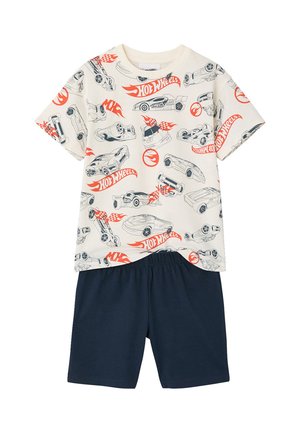 Kinderoutfit mit weißem Hot Wheels T-Shirt mit Autos und Logos, kombiniert mit schlichten dunkelblauen Shorts mit elastischem Bund.