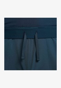 Unausgewählt, armoury navy white