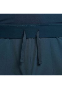 COURT ADVANTAGE - Sport rövidnadrágok - armoury navy white