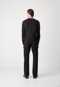 Tommy Hilfiger ESSENTIAL CREW NECK - Jumper - black