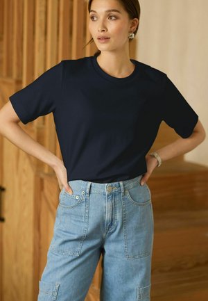 HEAVYWEIGHT SHORT SLEEVE CREW NECK STANDARD - Print T-shirt - navy blue