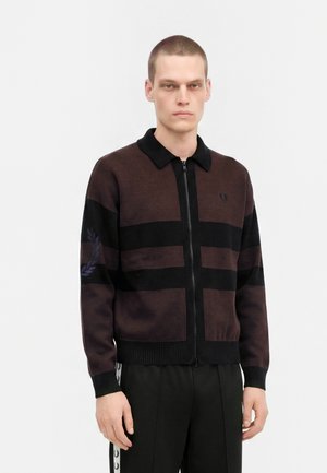 Fred Perry, ZIP CARDIGAN - Жилетка - rich brown
