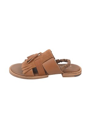 Brun læder slidesandal med frynse- og kvastdetaljer, med elastisk bagrem og flad sål.