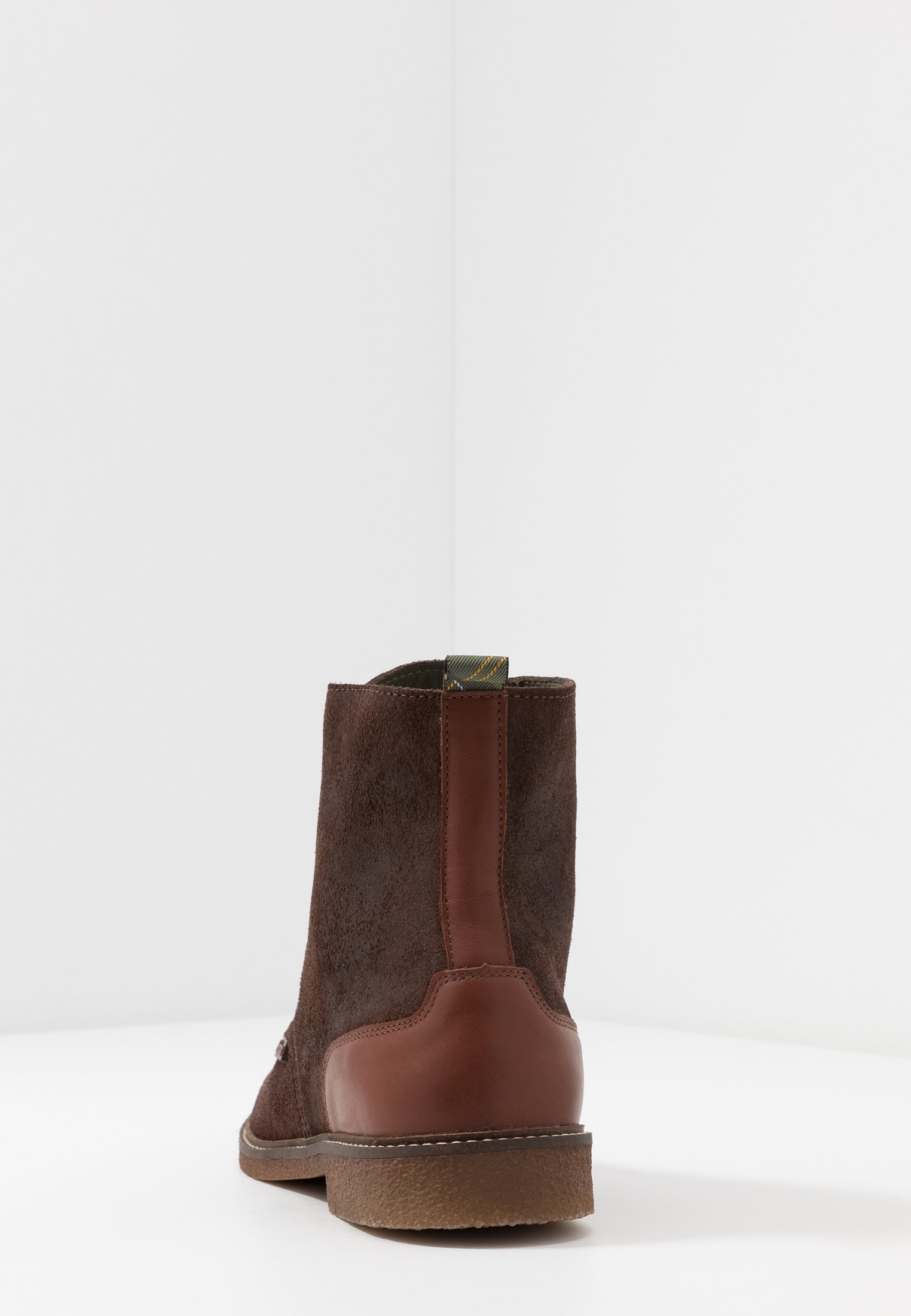 barbour mojave boots