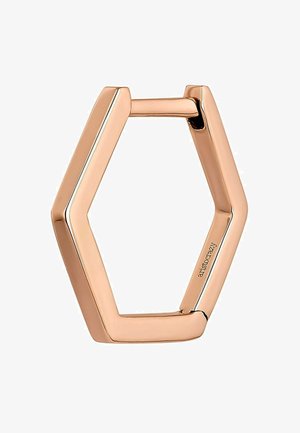 Anillo metálico hexagonal en color rosa dorado, con una superficie suave y pulida y un acento plateado contrastante a lo largo de los bordes.