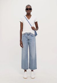 Armani Exchange Basic T-shirt - optic white