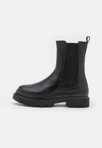 Botas de tornozelo com plataforma - black