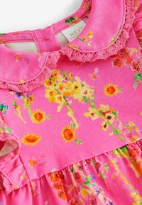Next REGULAR FIT - Denní šaty - bright pink