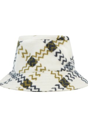 Een bucket hat van zachte witte fleece, versierd met zigzag- en diamantenpatronen in olijfgroen, marineblauw en zwart. Plat vizier en gestructureerde vorm.