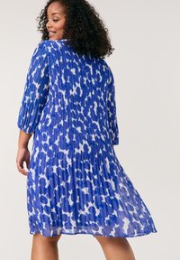 Samoon Freizeitkleid - skydiver blue gemustert