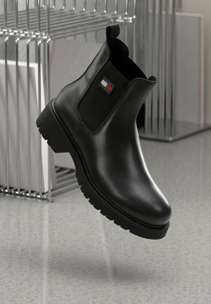 Tommy Jeans CHELSEA BOOT - Plateaustøvletter - black