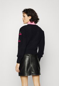 YAS YASCHERRY CARDIGAN VIP - Casaco de malha - black