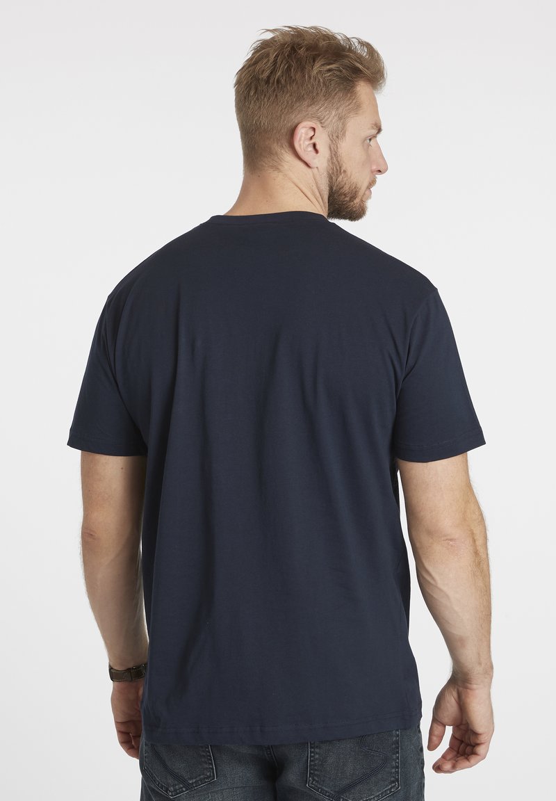 navy blue t shirt back