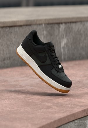 Nike Sportswear, AIR FORCE 1 07 LV8, czarny