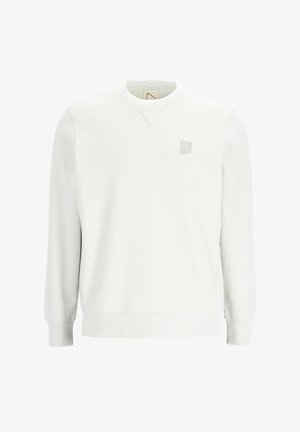 Balts pulovers ar faktūru, ribiņām pie piedurknēm un apakšmalas, apaļu kakla izgriezumu un mazu logo uz krūšu daļas.