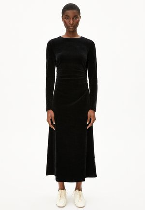 ADAAJA VELVET - Jerseykleid - black