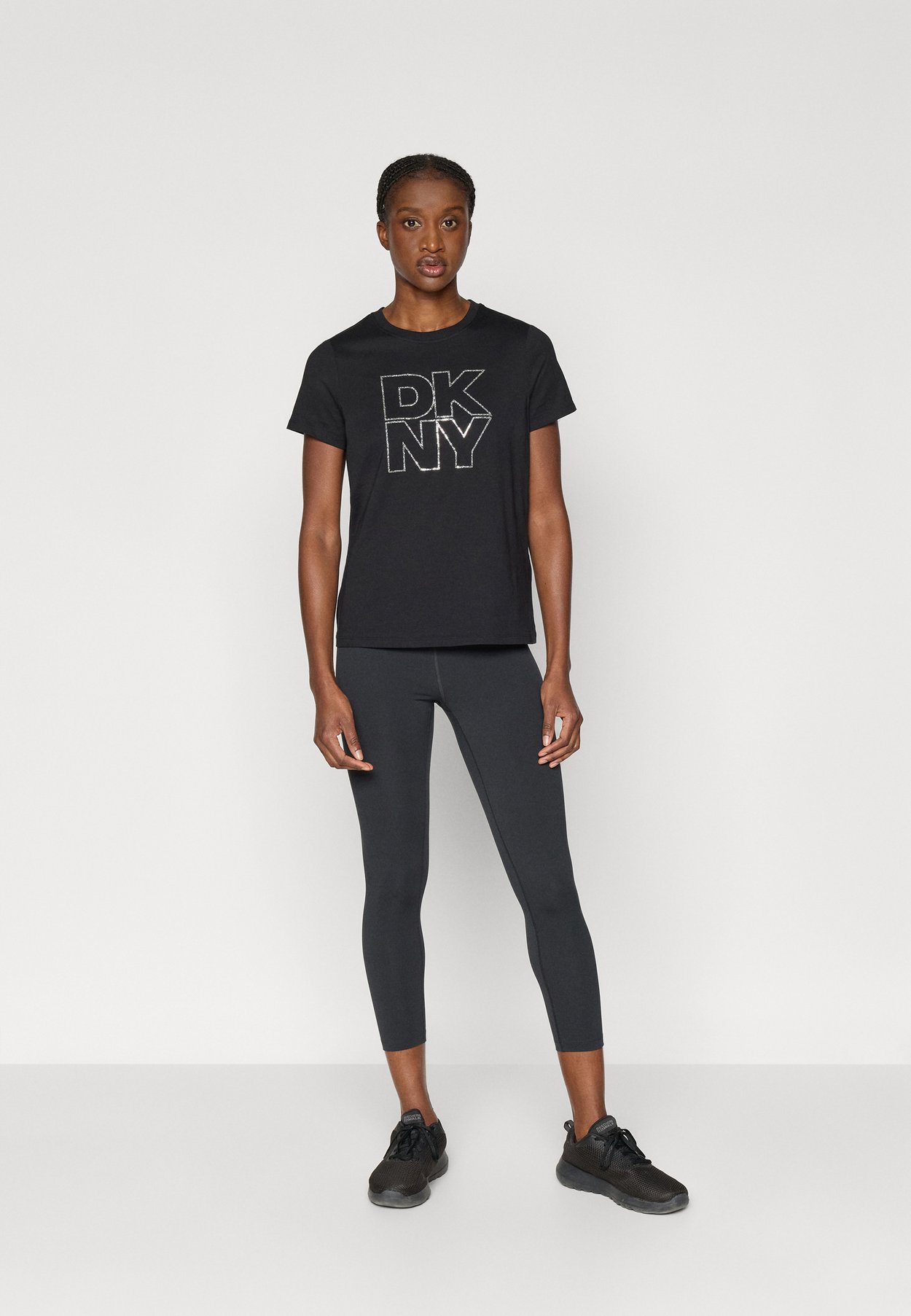 DOUBLE OUTLINE RHINESTONE LOGO SHORT SLEEVE RELAXED FIT CREW NECK TEE