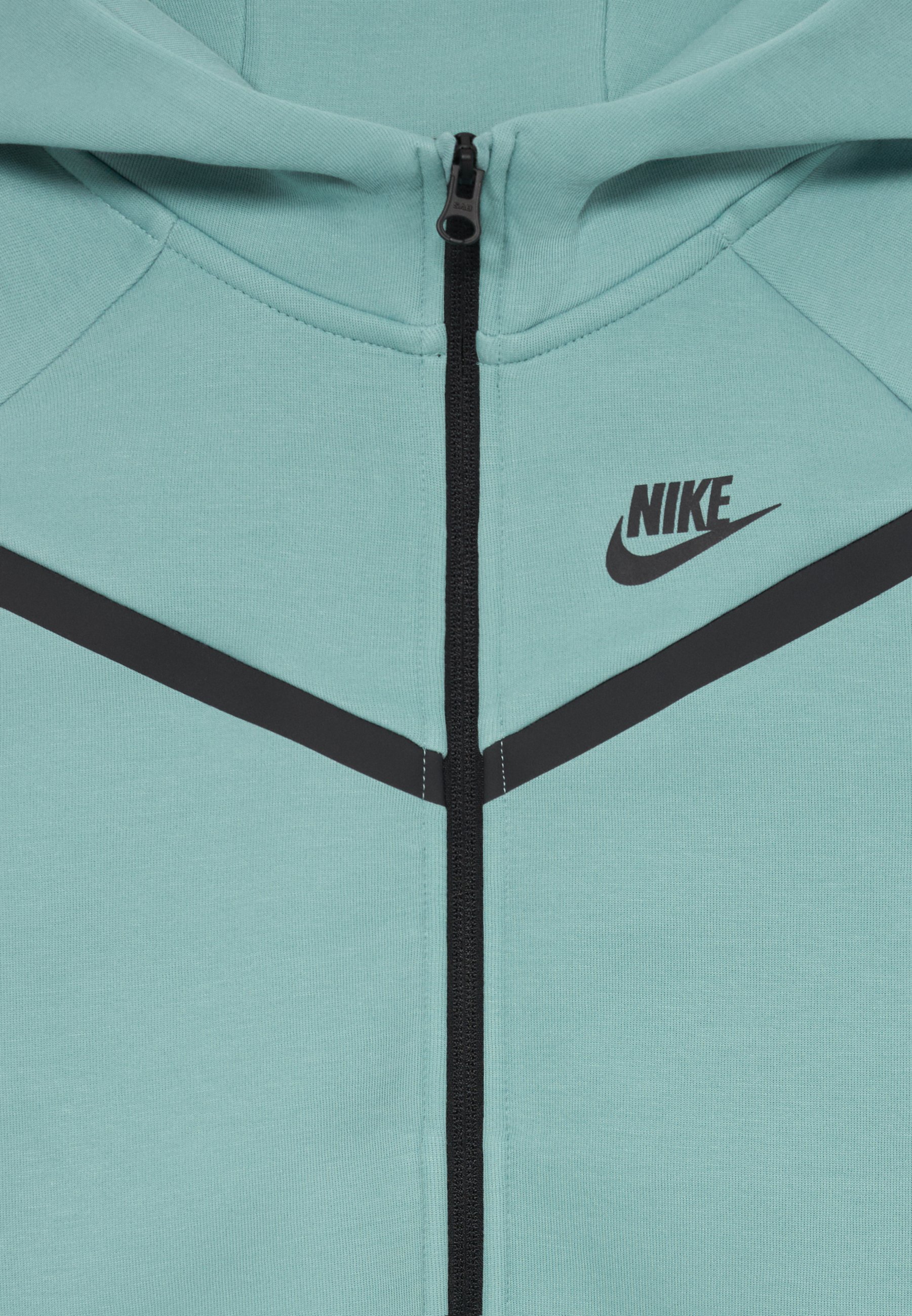 nike tech fleece mint