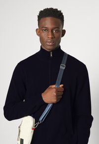 Davida Cashmere MAN HALF ZIP - Džemperis - navy