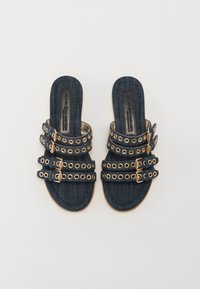 Kennel + Schmenger CARLY - Mules - indigo/gold