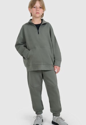 4F, - Bluza