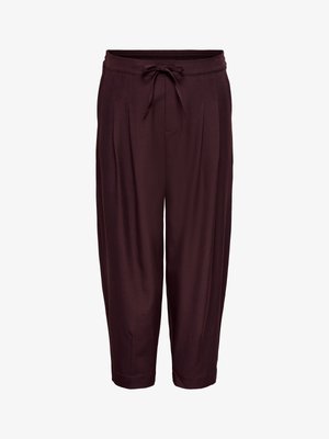 ONLY Carmakoma, TAILORED TROUSERS CARVERAS BARREL FIT TAILORED TROUSERS - Bukser - fig