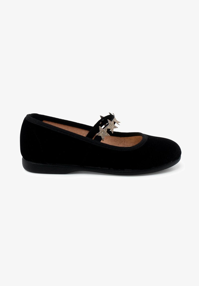 Ballerines en velours noir avec un bout arrondi, présentant une sangle décorative ornée de trois étoiles scintillantes et une semelle en caoutchouc plate.