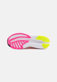 adidas Performance ADISTAR 3 - Scarpe da corsa su strada - pink spark/footwear white/lucid pink