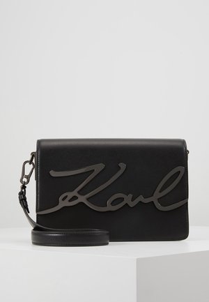 SIGNATURE SHOULDERBAG - Across body bag - black/gun metal